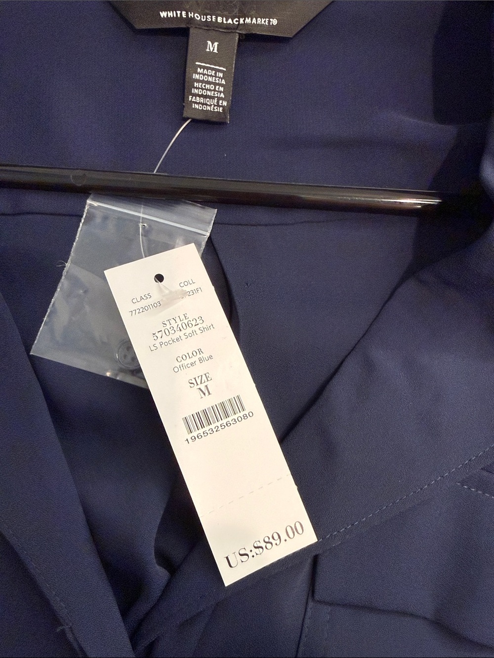White House Black Market navy blouse - Picture 3 of 4
